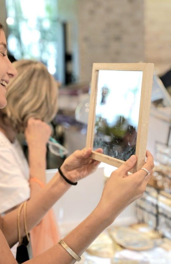 WhatsApp Image 2024-09-29 at 10.54.39 (2) תמונה של דוכן למכירת תכשיטים ביריד עסקים מהצפון